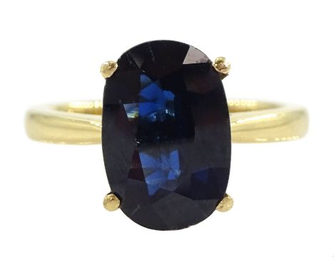 18ct gold single stone oval cut Australian sapphire ring, hallmarked, sapphire approx 2.30 caratCondition Report:Approx 4.15g