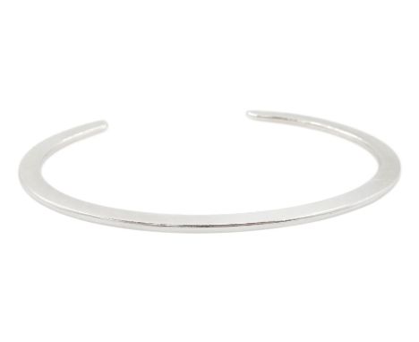 Platinum torque bangle by Neissing, stamped 950 PtCondition Report:Approx 14.05gm, end to end = 13cm gap between = 2.8cm, som
