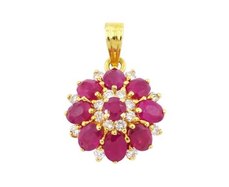18ct gold oval and round cut ruby and round brilliant cut diamond cluster pendant, stamped 750Condition Report:Approx 3gm, di