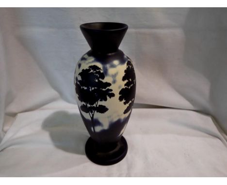 Staffordshire Chelsea Works Burslem waisted vase, H: 23 cm. Not available for in-house P&amp;P