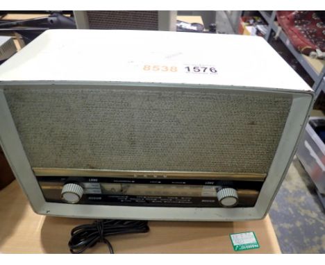 Vintage Ecko, model U332 radio. All electrical items in this lot have been PAT tested for safety and have passed. This does n