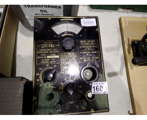 Hunts vintage capacitance and resistance analyser. Not available for in-house P&amp;P 