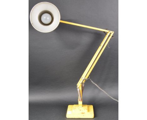 Herbert Terry - Model 1227 - A vintage early 20th Century pre war Anglepoise table / desk lamp light having the original coni