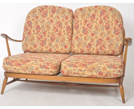 Lucian Ercolani - Ercol - Windsor -&nbsp; 203/3 - An original retro vintage 1960's beech and elm two seater sofa settee havin