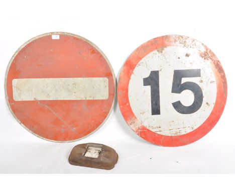Motoring Interest - Two vintage 20th Century aluminum circular road signs, one for no entre and the other for the speed limit