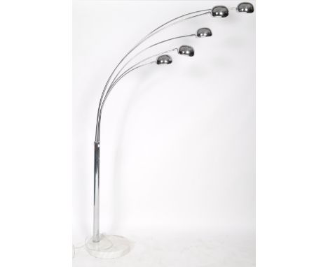 Gioffredo Reggiani (Manner Of) - A large contemporary Italian style floor standing atomic multi arm arc standard lamp light. 