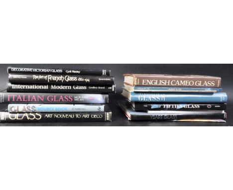 A selection of specialists books relating to vintage and retro glass. Books include English Cameo Glass, Ysart Glass, Italian