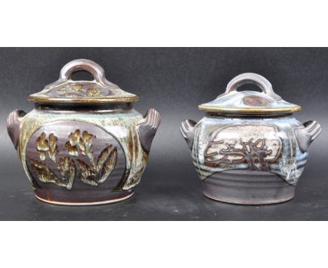 David Eeles (1933-2015) - Shepherd's Well pottery - Two retro 20th Century studio art pottery stoneware lidded jars / caniste
