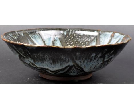 David Eeles (1933-2015) - Shepherd's Well Pottery - A retro 20th Century studio art pottery stoneware bowl / trinket dish hav
