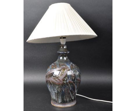 Simon Eeles - Shepherd's Well Pottery - A large retro 20th Century studio art pottery stoneware table lamp light of bulbous f