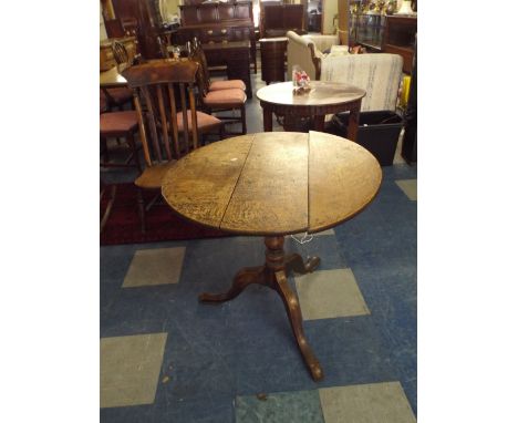 An Early Victorian Oak Snap Top Tripod Table-Top in need of some Attention. 