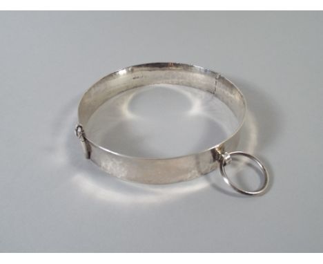 A Silver Dog Collar with Lead Ring Hoop, London Hallmark. 