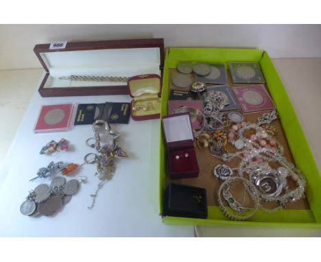 A collection of silver and costume jewellery and coinage 