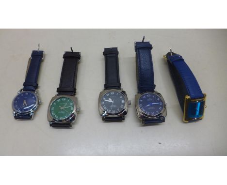 Five gents Swiss watches, four manual wind, one quartz, all running 