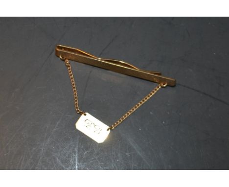 A 9ct gold tie pin (9ct)