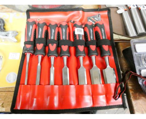 A professional 7 piece chisel set 