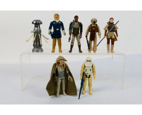 Star Wars - Loose Accessorized Figures. A selection of Seven loose Star Wars Figures with accessories. Figures appear in Exce