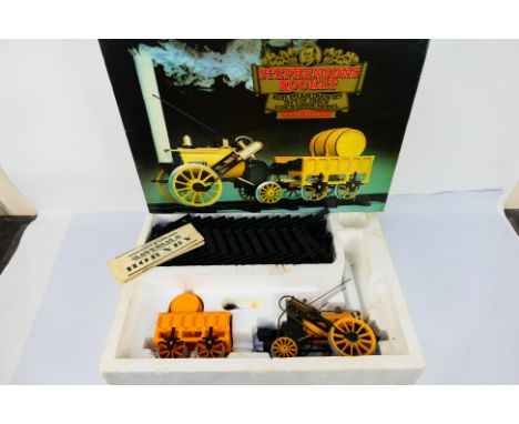 Hornby - Stephensons' Rocket. A boxed #G100-9140 Stephensons' Rocket 'Real Steam Train Set 25ft of Track, 3 1/2 inch gauge. T