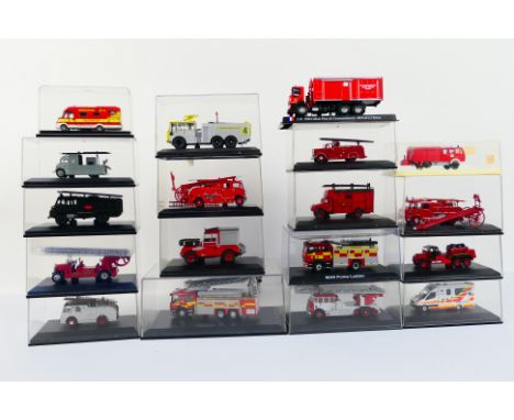 Oxford Diecast - Schuco - Del Prado - Other - A boxed group of 18 diecast fire appliances in 1:76 scale. Lot includes Oxford 