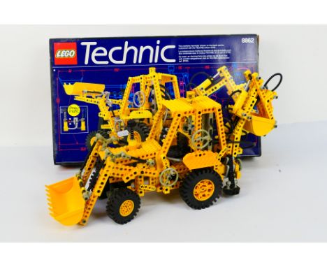 Lego - A boxed vintage 1989 Lego #8862 'Technic' Backhoe Grader. The model has been constructed and appears to be in Very Goo