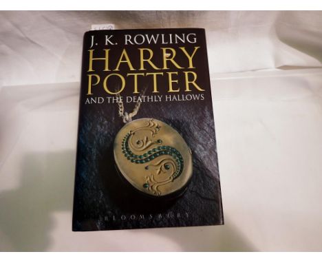 Harry Potter and The Deathly Hallows first edition book. UK P&amp;P Group 1 (£16+VAT for the first lot and £2+VAT for subsequ