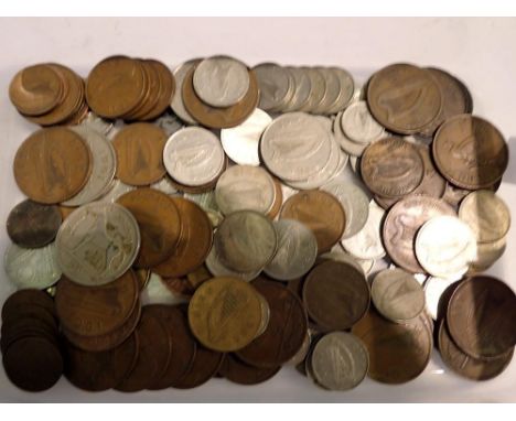 Quantity of mixed Irish coins. UK P&amp;P Group 1 (£16+VAT for the first lot and £2+VAT for subsequent lots) 