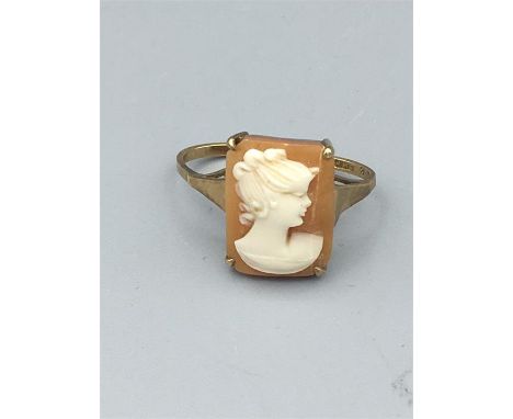 A Cameo ring on a 9ct hallmarked Birmingham setting. Ring is slightly squashed and needs straightening (Total weight 3.1g)