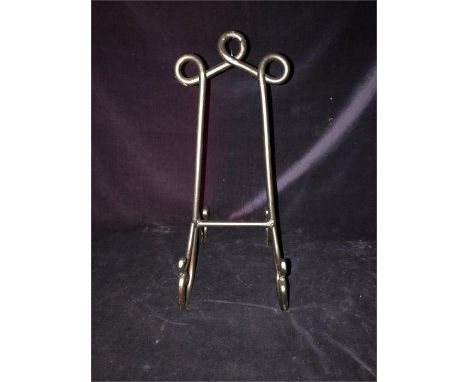 A small metal easel