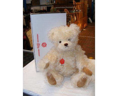 A collectable Hermann teddy bear 'Doro' - Limited Edition No. 34/100, with box, having growler - 48cm high