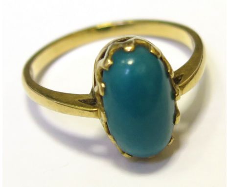 Yellow metal ring set with cabochon Jade stone size P weight 4.9 grams