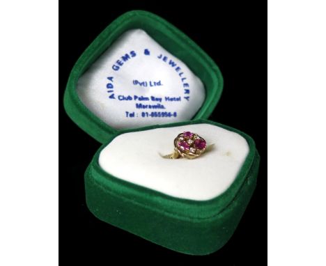 Yellow metal marked 585 Ruby/Diamond Ring size L weight 3.1 grams