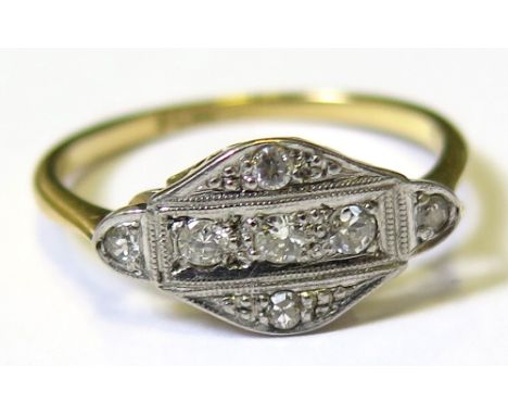 18ct & Pt. Art Deco Style Ring set with 7 Diamonds size O weight 2.4 grams