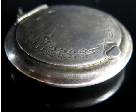 Silver lidded Compact case hallmarked London 1924 Henry Wilkinson