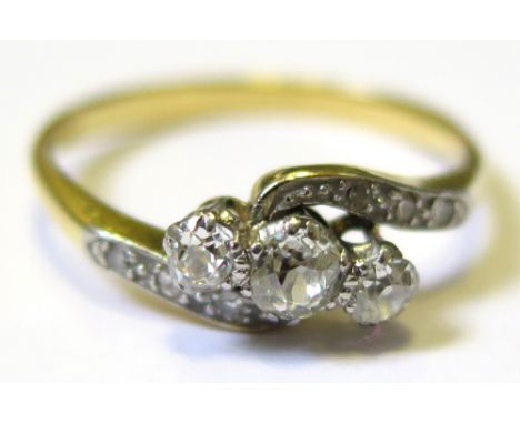 Gold and Platinum Diamond set ring size N weight 2.6 grams