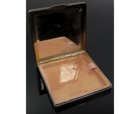 Ladies silver compact by Garrard & Co. London, hallmarked Birmingham 1963