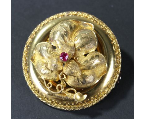 George III yellow metal ruby set brooch, with higned leaf front enclosing a picture hole, 10.1 grams, 38mm wide