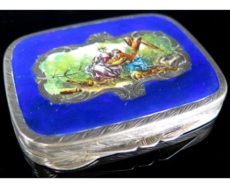 0.800 Silver Ladies Compact with fitted mirror. Blue enamel lid with enamelled love scene in escutcheon weight 2.75 oz