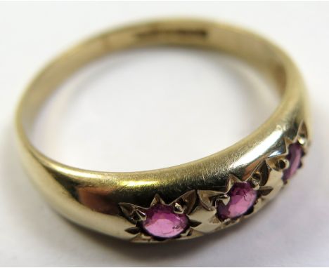 9ct 3 stone Gypsy style Ruby set ring size T weight 2.6 grams