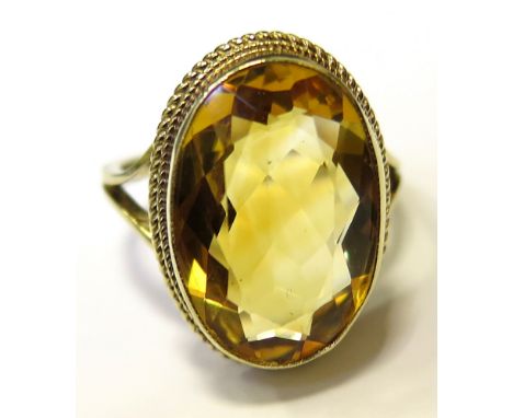 9ct Ring set with large Citrine size P weight 5.3 grams