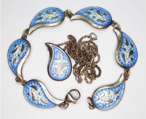 A contemporary "Paisley Leaf" silver and enamel bracelet and matching pendant necklace by Shelia Fleet, bracelet length 18cm,