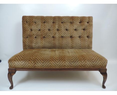 Small Button Back Upholstered Sofa 