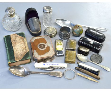 A boxed quantity to include papier mache snuff box, 'Just A Thimble Full', silver topped jar &amp; scent, plated vesta, novel