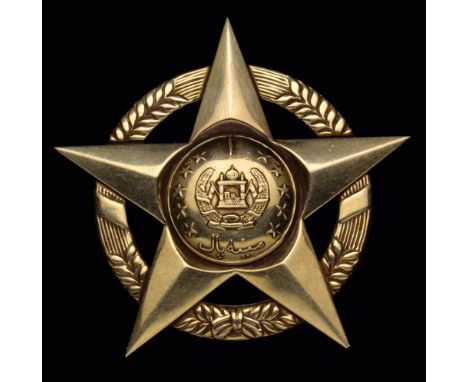 *Afghanistan, Nishan-i-Minapal (Order of the Homeland), First Class badge in gold, stamped ‘.585’, width (point-to-point) 55m