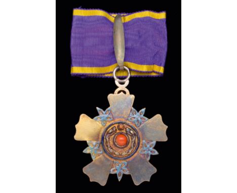 *China, Order of the Double Dragon, Second type, Second Class, First or Second Grade neck badge, in silver-gilt and enamels w