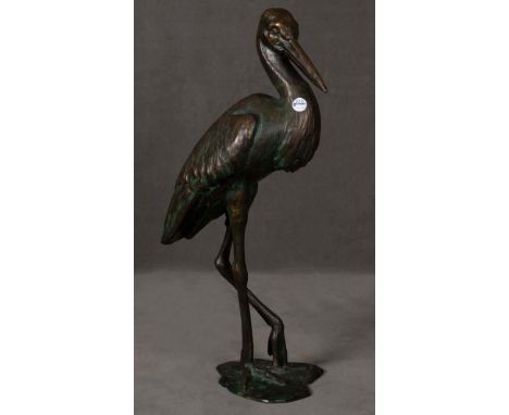   Bildhauer des 20. Jhs. Schreitender Storch. Bronze, am Sockel monogr. JF, H=84 cm.           