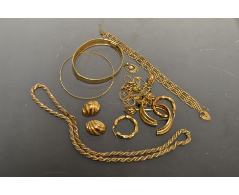 Jewellery - a 9ct gold three colour rope twist necklace,  others belcher link, box link etc;  a gate bracelet, hinge bangle, 