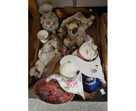 Ceramics - a pair of Royal Worcester wall pockets, floral sprig decoration; a Wedgwood Jasperware lidded pot; a pair of Princ