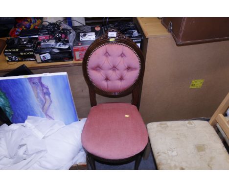A pink Dralon upholstered and button bedroom chair