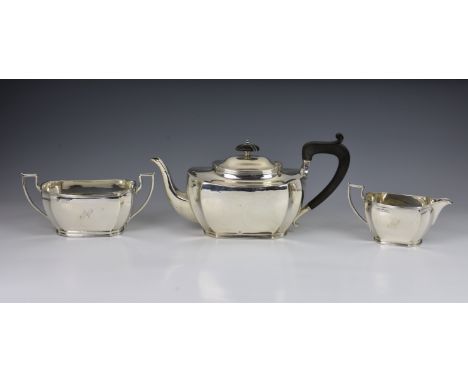 A George V silver three piece tea service, Harrison Brothers & Howson (George Howson), London, 1910/11, comprising teapot, su