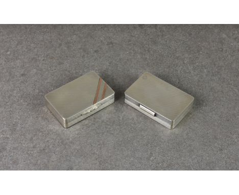 Two Elizabeth II silver trinket boxes, Peter John Doherty, London, 2003/4, of rectangular form, having engine turned decorati